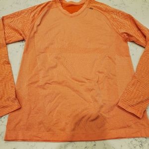 lululemon Men's Metal Vent Tech Long Sleeve V